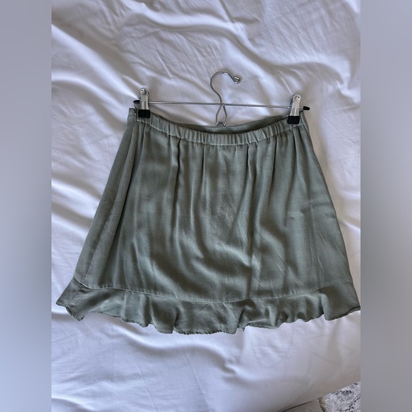 Ruffled Mini Skirt - Picture 2 of 3